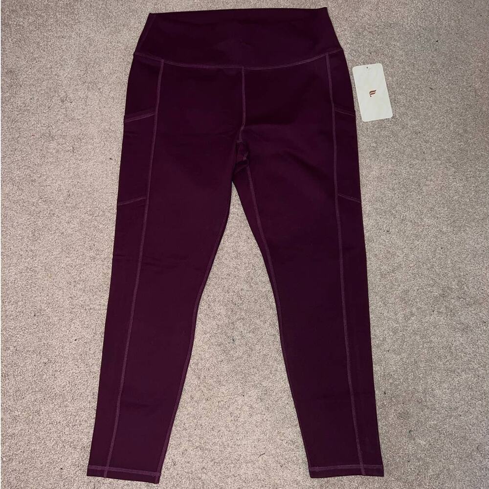 New Fabletics High-Waisted 7/8 Side Pocket Legging size L